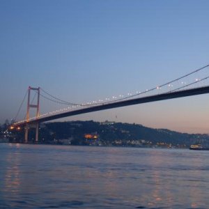 Boğaziçi Köprüsü - Gün doğarken