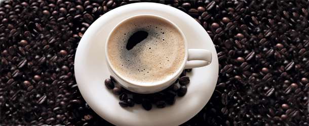 Aşırı Kahve Tüketimi Göğüsleri Küçültüyor