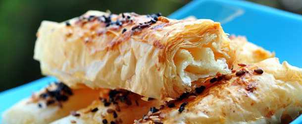 Baklava yufkasından börek