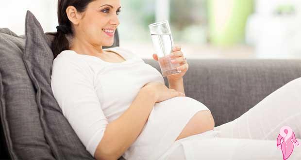 Hamilelikte ne kadar su içmeliyiz?