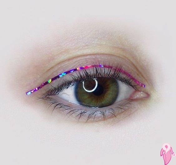 Hologram Eyeliner