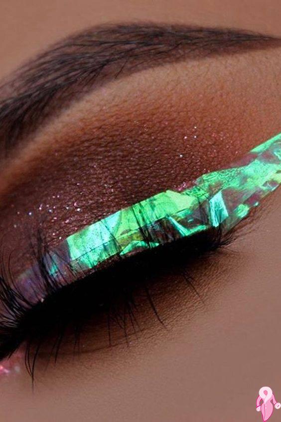 Hologram Eyeliner Nasıl Uygulanır? | 2