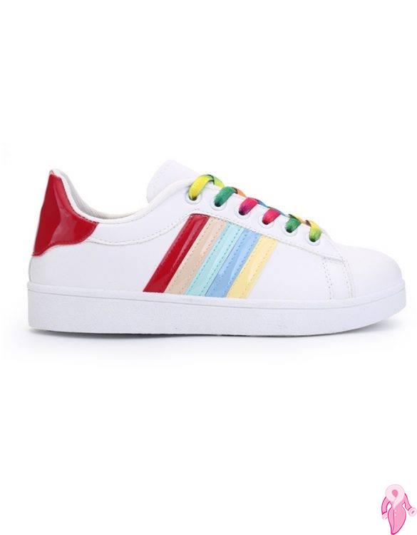 Renkli Sneakerlar Bu Yaz Çok Moda | 2