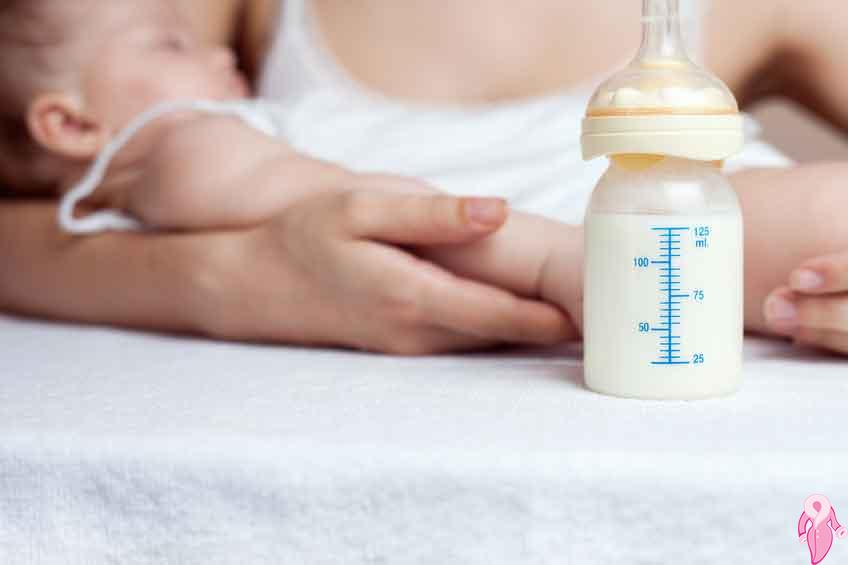 Bebekler Anne Sütünden Ek Gıdaya Nasıl Geçmelidir?