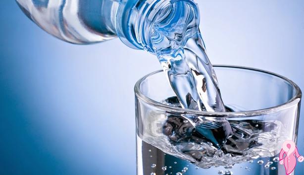 Vücuttaki Su Eksikliği Nasıl Belirlenir Dehidrasyon Etkileri Nelerdir Vücuttaki Su Eksikliği Nasıl Belirlenir Dehidrasyon Etkileri Nelerdir