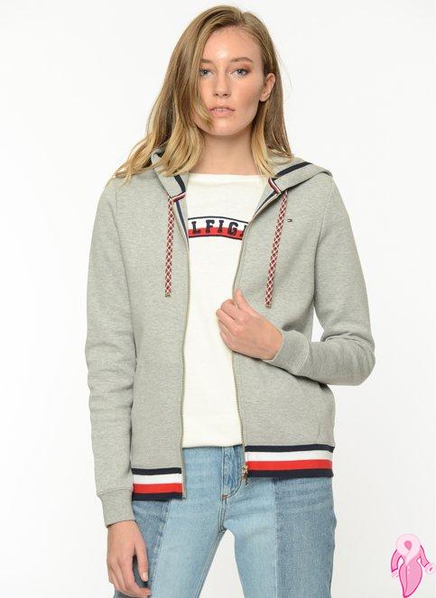 kapusonlu_sweatshirt_kadin_2019_modasi-2.jpg