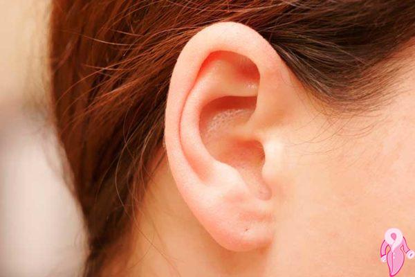 What are the causes of eczema in the ear, how does it pass?