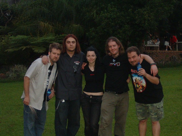 evanescence18.jpg