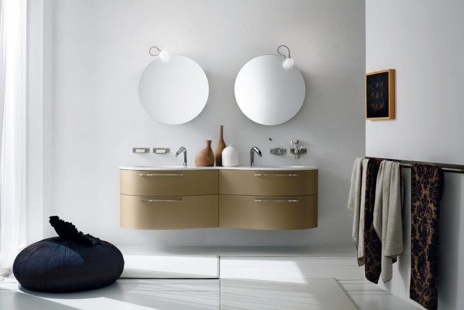 fancy-bathroom-seating-665x445.jpg